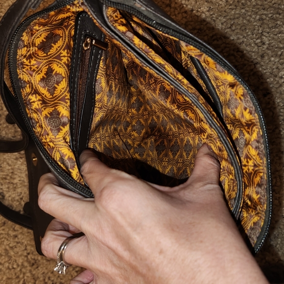 💚 Super Cute Crossbody Faux Leather bag - Picture 4 of 6